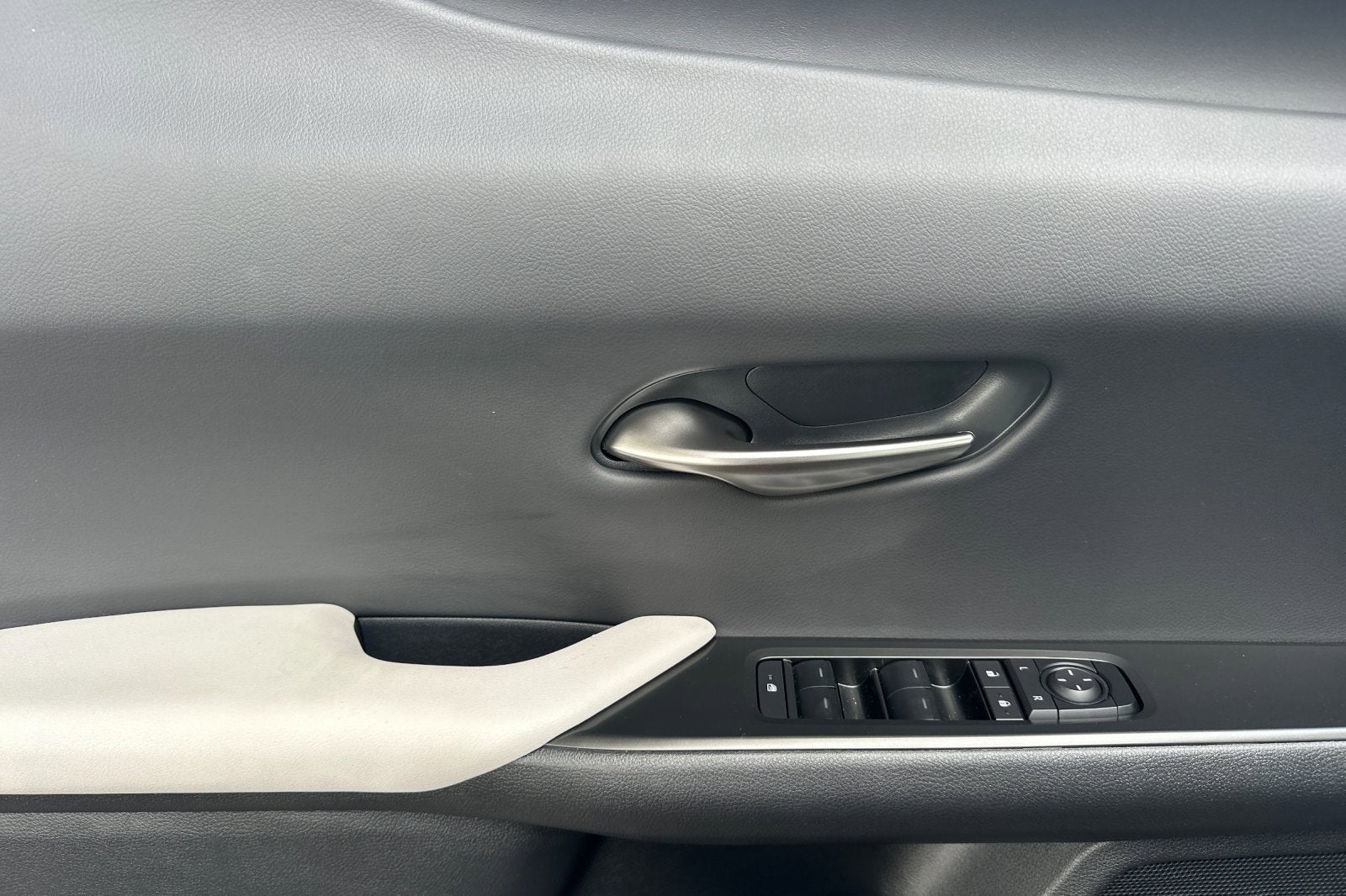 2026 Lexus UX UX 300h F SPORT Design AWD