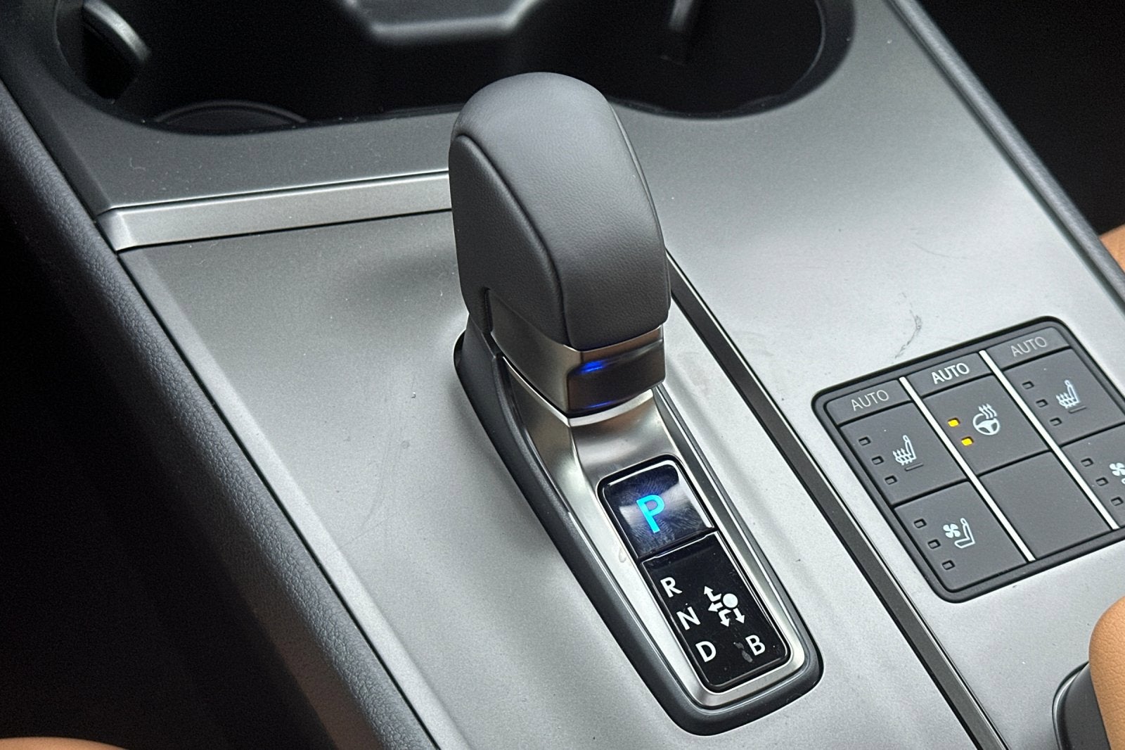 2025 Lexus UX UX 300h Premium FWD