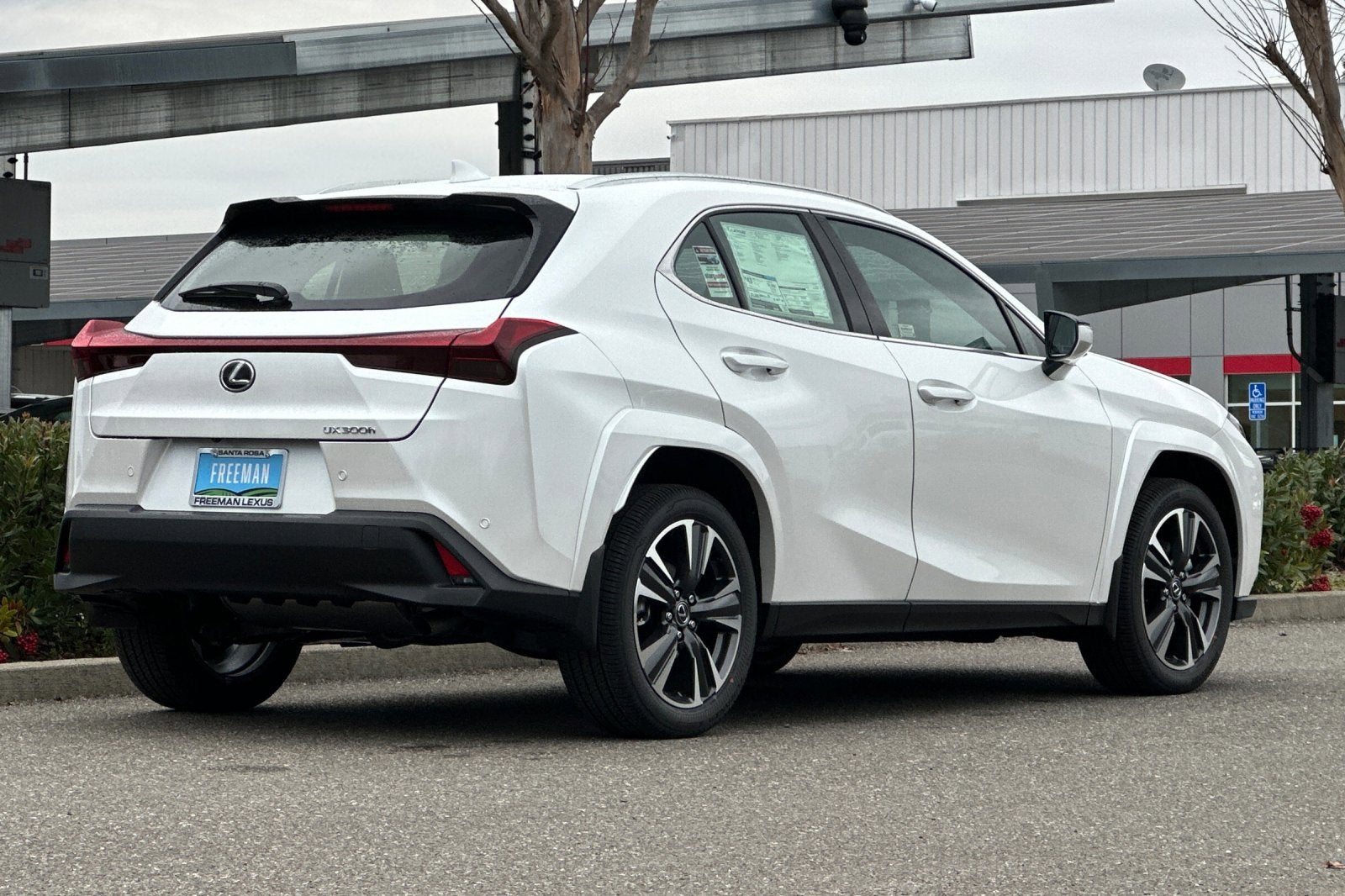 2025 Lexus UX UX 300h Premium FWD