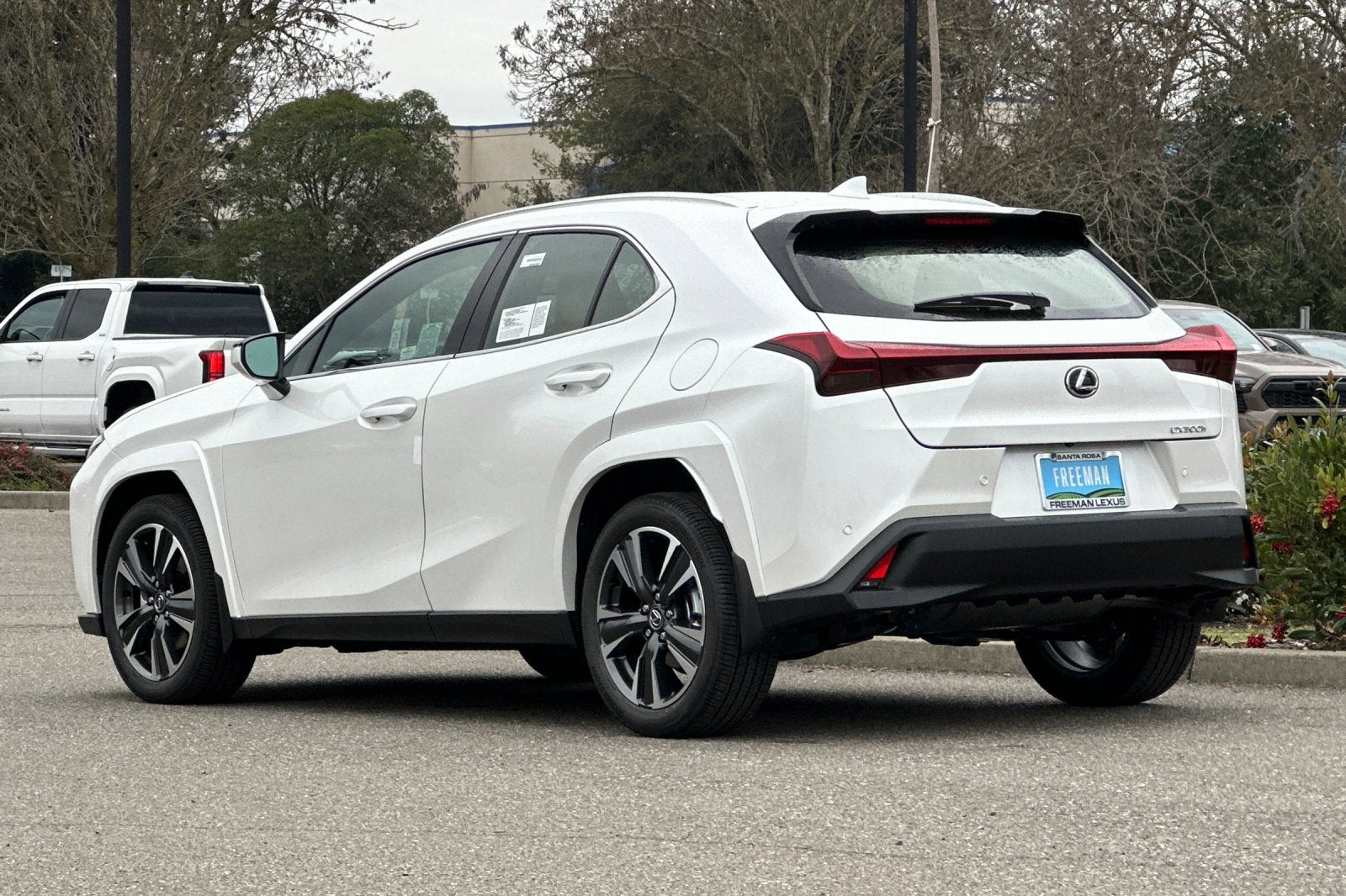 2025 Lexus UX UX 300h Premium FWD