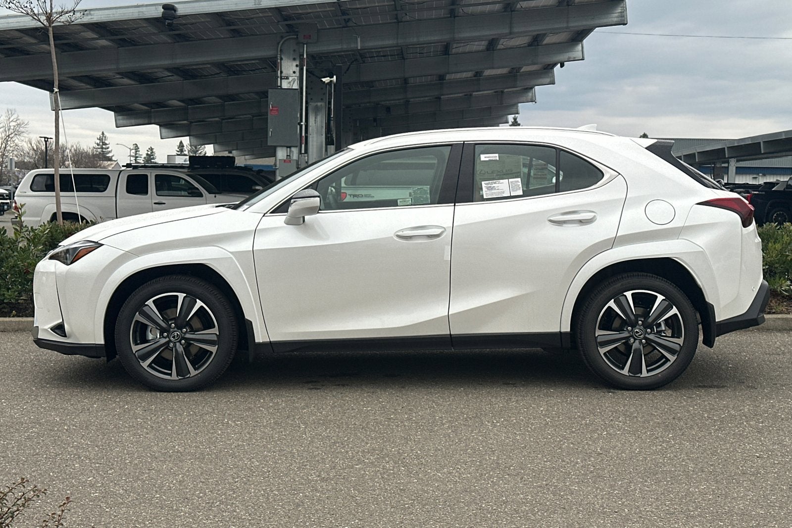 2025 Lexus UX UX 300h Premium FWD