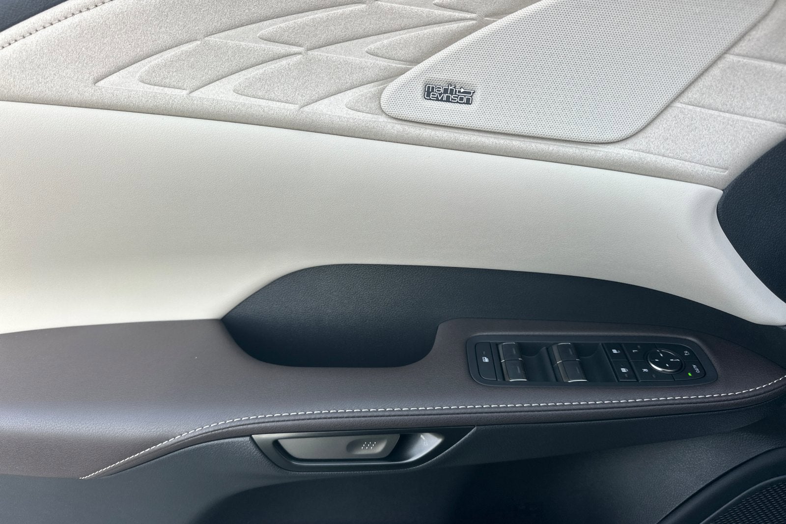 2026 Lexus RX RX 450h+ Luxury AWD