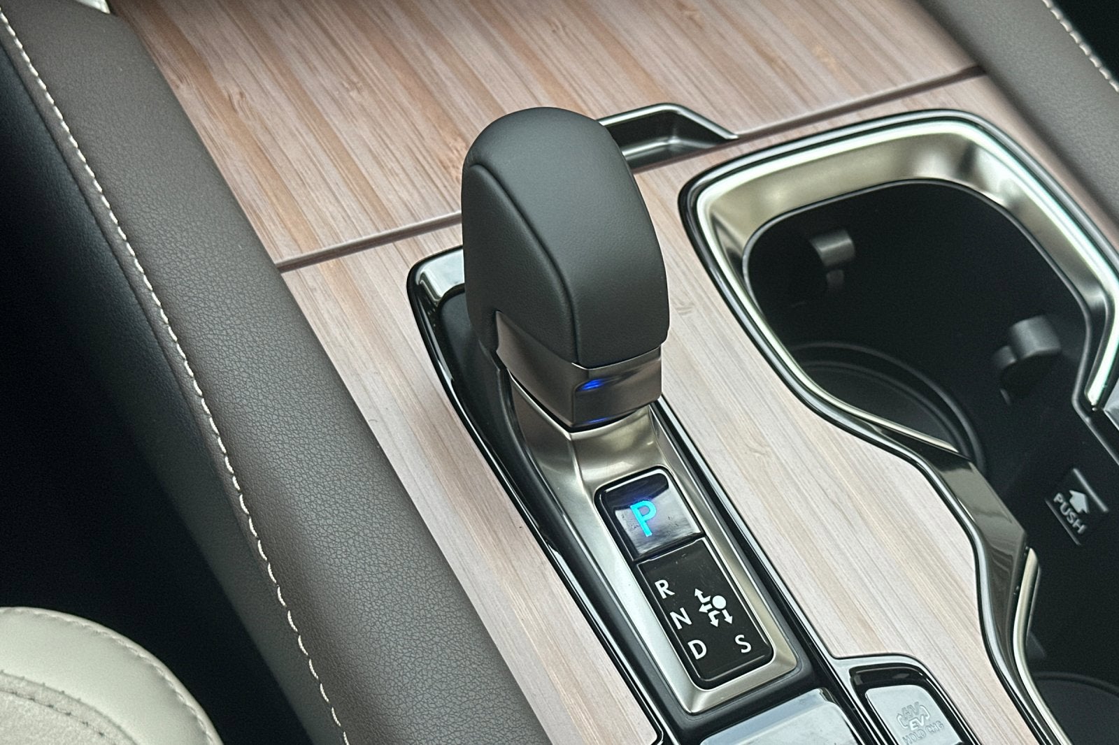 2026 Lexus RX RX 450h+ Luxury AWD