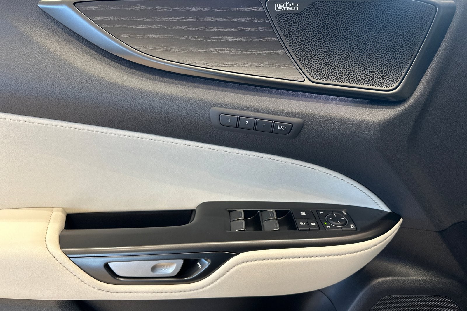 2026 Lexus NX NX 450h+ Luxury AWD