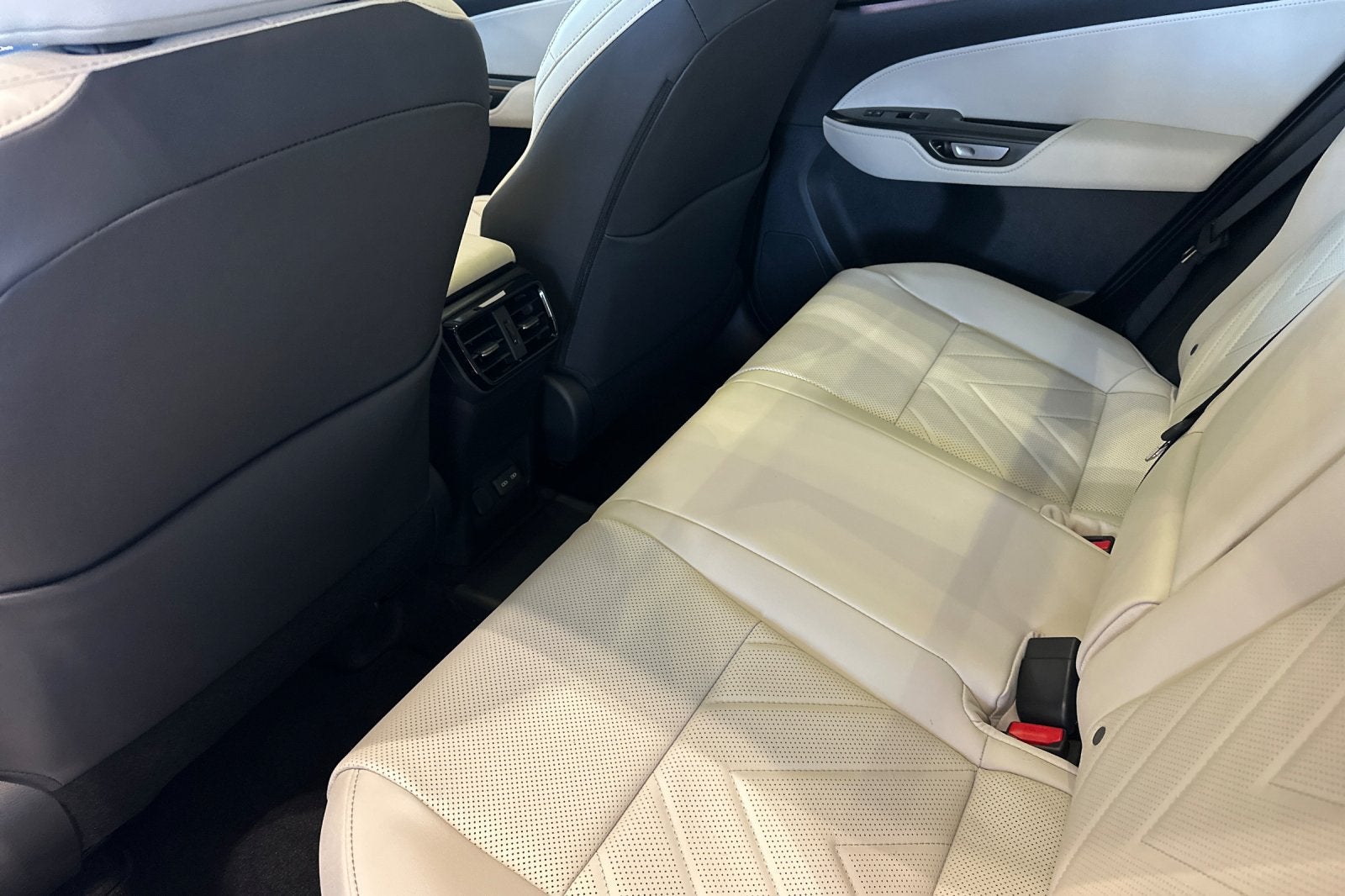 2026 Lexus NX NX 450h+ Luxury AWD