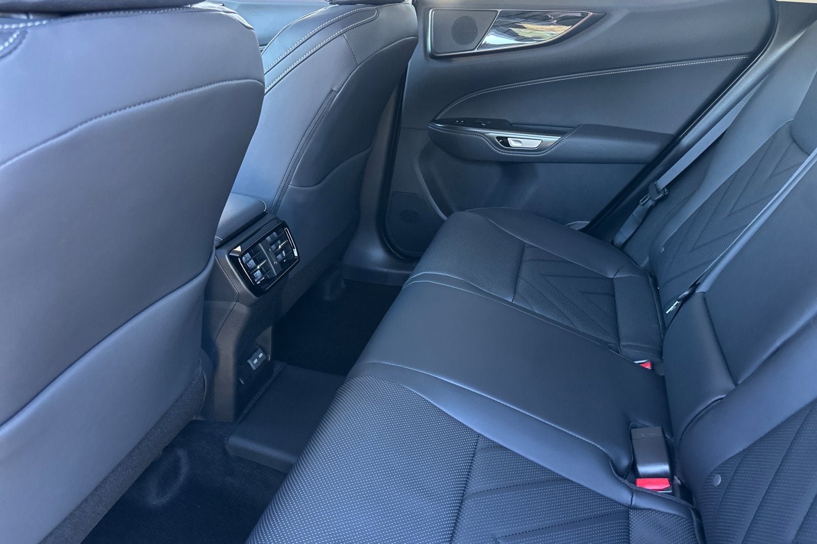 2026 Lexus NX PREMIUM PLUS AWD