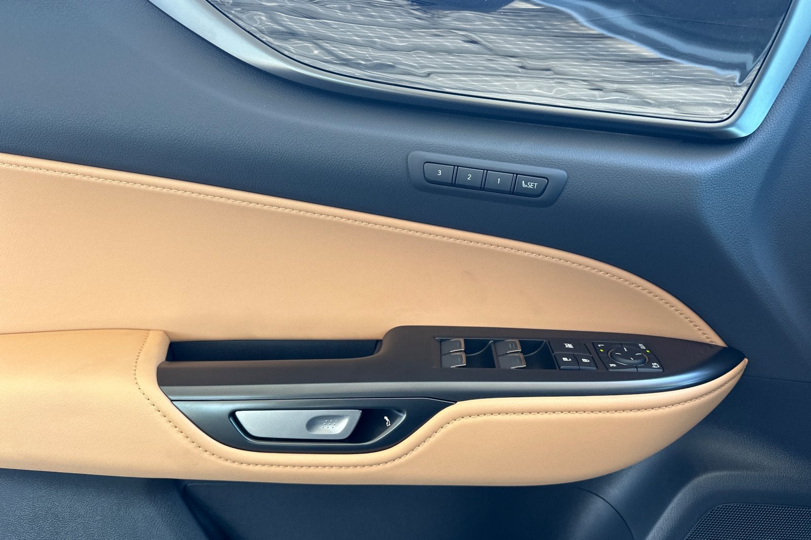 2026 Lexus NX NX 450h+ Premium AWD