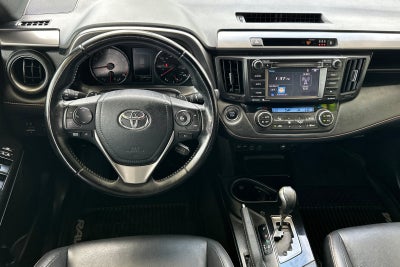 2018 Toyota RAV4 SE AWD