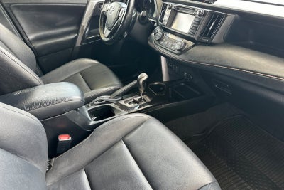 2018 Toyota RAV4 SE AWD