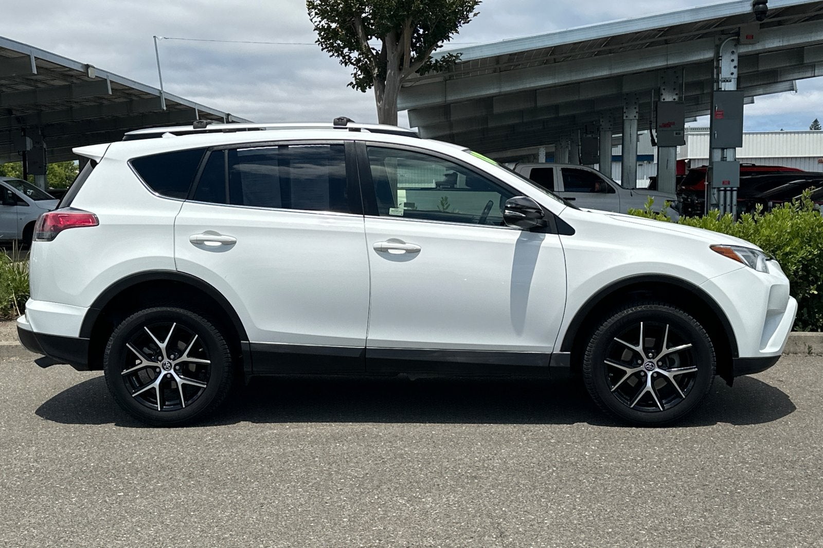 2018 Toyota RAV4 SE AWD