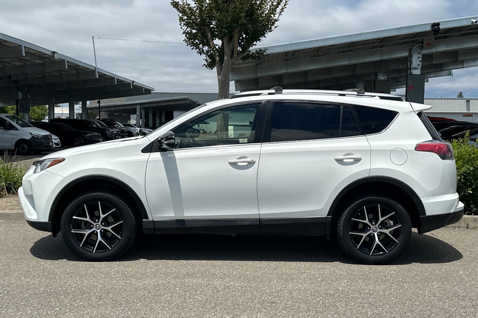 2018 Toyota RAV4 SE AWD