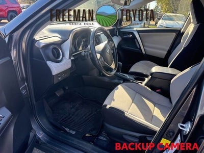 2017 Toyota RAV4 Hybrid XLE AWD