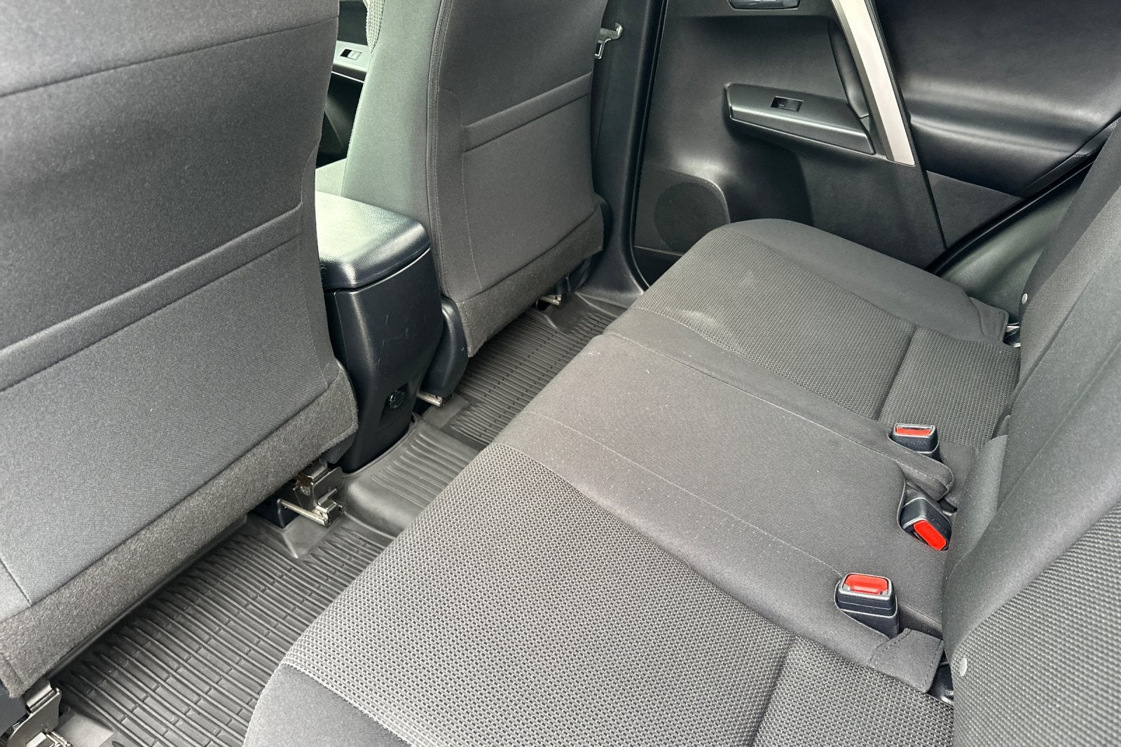 2018 Toyota RAV4 XLE FWD
