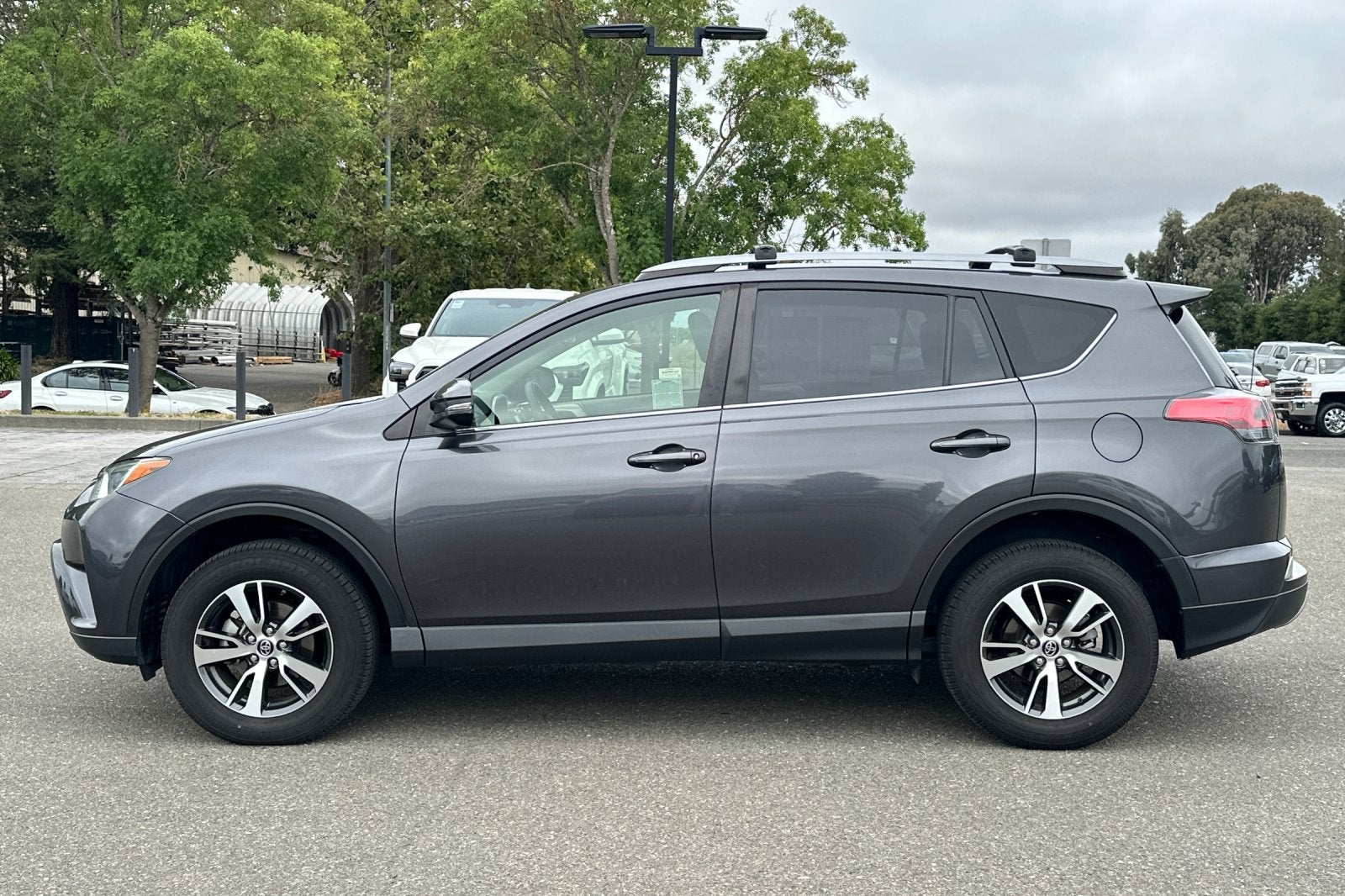 2018 Toyota RAV4 XLE FWD