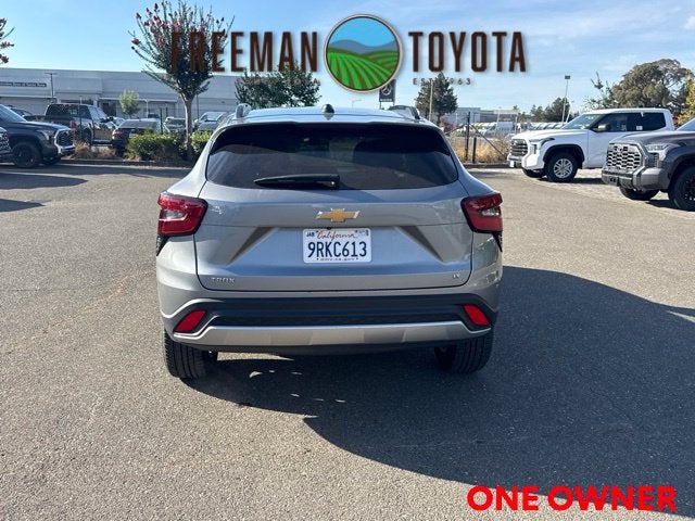 2025 Chevrolet Trax FWD 4dr LT
