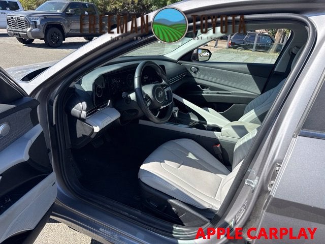 2024 Hyundai Elantra Limited IVT