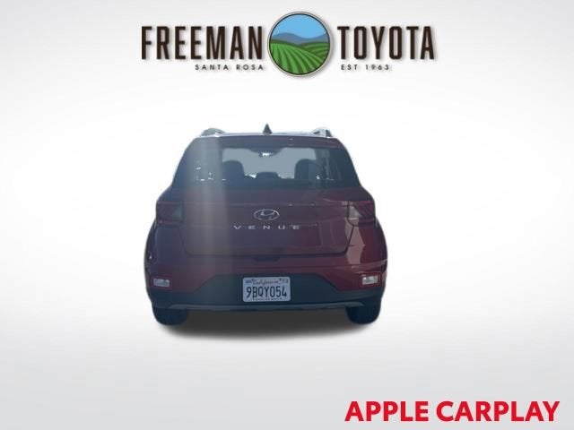2022 Hyundai Venue SEL IVT