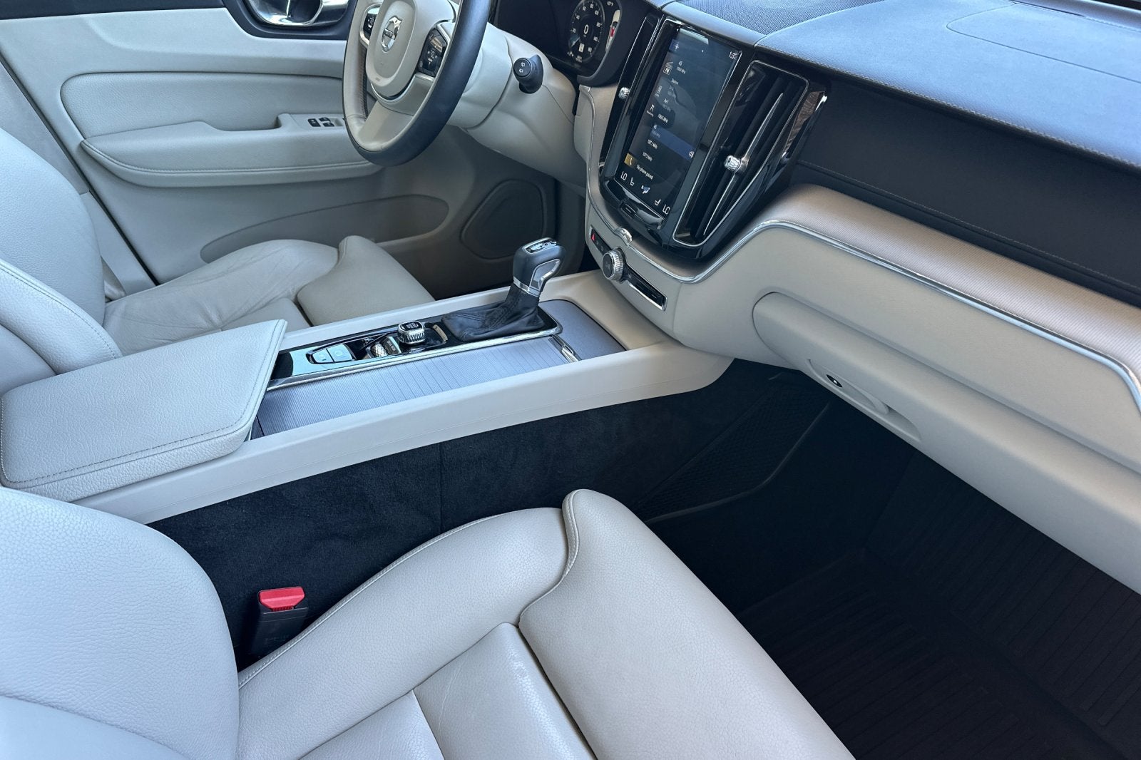 2018 Volvo XC60 T6 AWD Inscription