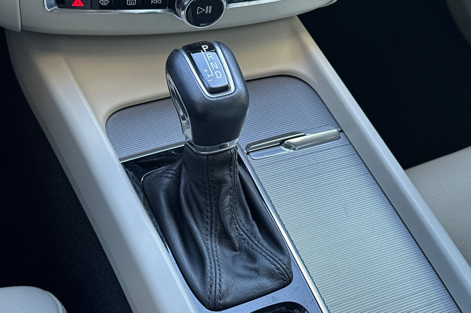 2018 Volvo XC60 T6 AWD Inscription